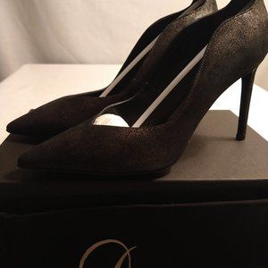 DELMAN D-BRIE-CM CRACKED METALLIC SCULPTED PUMP in ANTHRACITE (**BRAND NEW**)